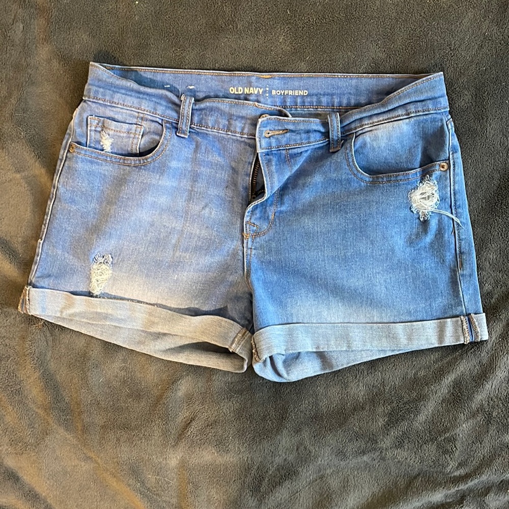 Old Navy jean shorts. Size 8.
